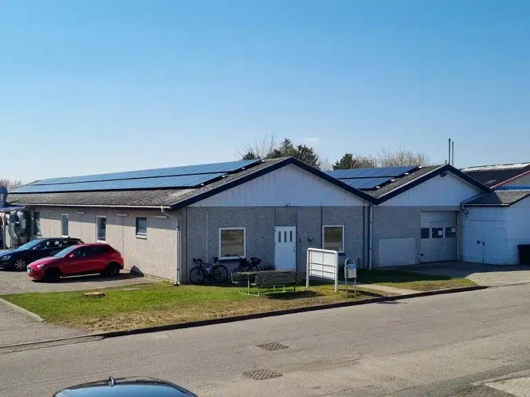 Ls Control Tager Skridtet Mod Grøn Energi Med Solceller