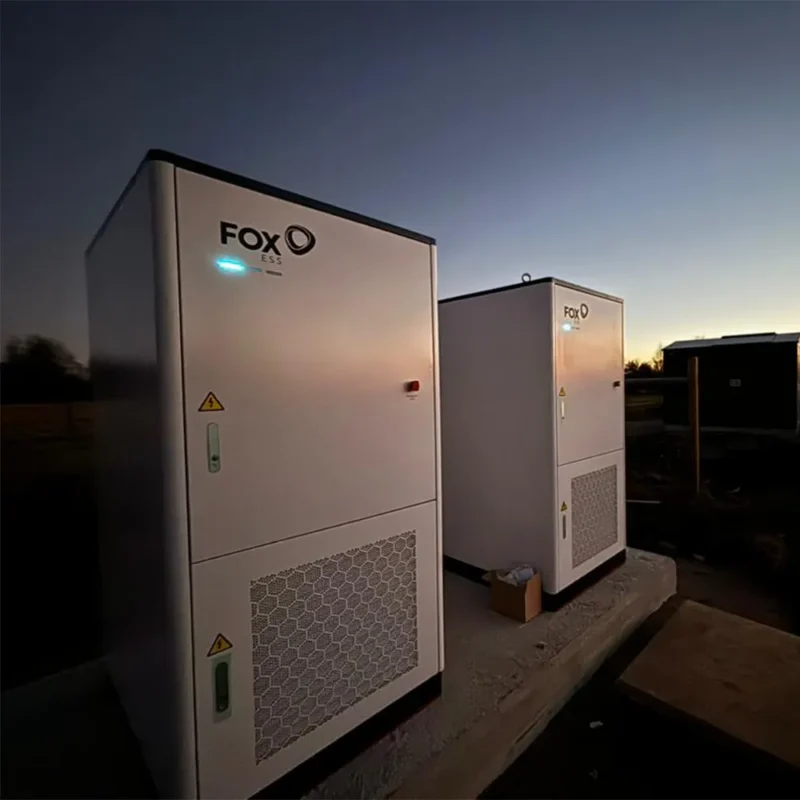 Fox ESS G-MAX 100 kW / 215 kWh All-In-One inverter- og batterisystem