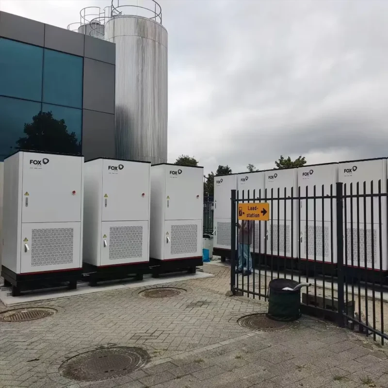 Fox ESS G-MAX 100 kW / 215 kWh All-In-One inverter- og batterisystem
